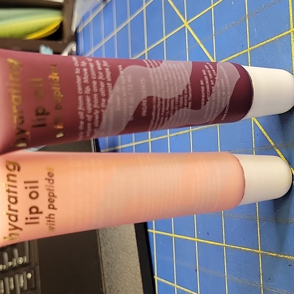 la soie Hydrating Lip Oil w Peptides Set of 2 New 12ml Tubes - Picture 2 of 2